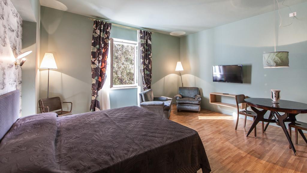 Suite Spanish Apartment โรม ภายนอก รูปภาพ